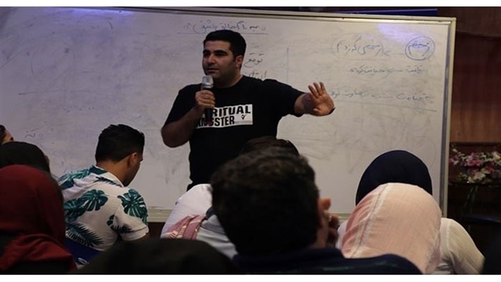 خودشناسی، معنا و روان شناسی؛ مصاحبه با آقای فراز قورچیان