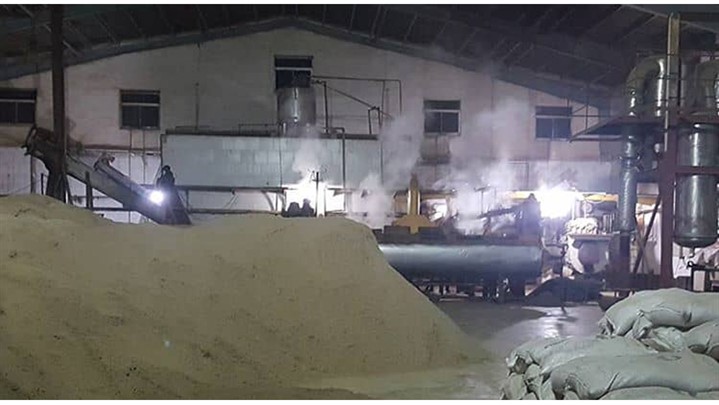 عرضه پودر ماهی توسط شرکت صیادان جوان جاسک