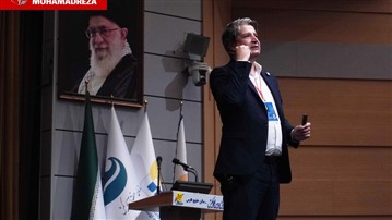 همایش جنون برند با سخنرانی دکترمحمدرضانمازی در کیش