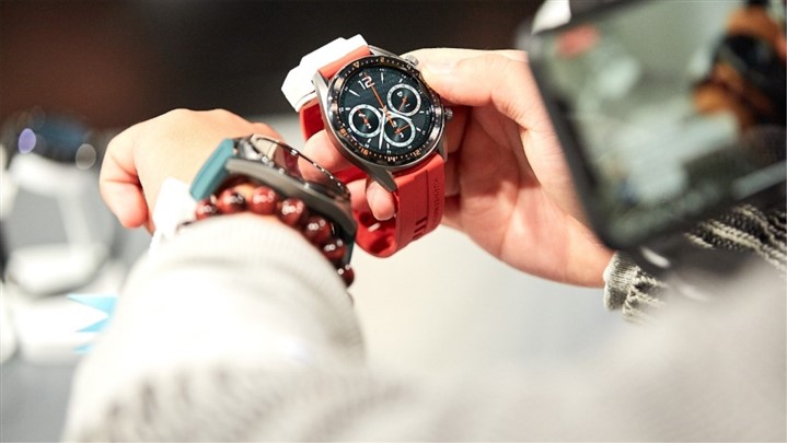 دو مدل جدید با امکانات بیشتر به ساعت هوشمند HUAWEI WATCH GT اضافه شد