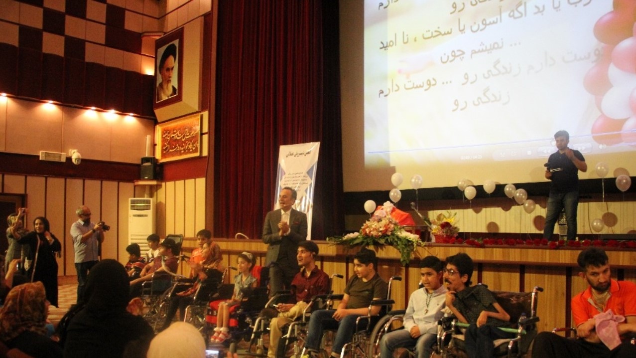 سمینار «سلام حال خوب» در شیراز برگزار شد