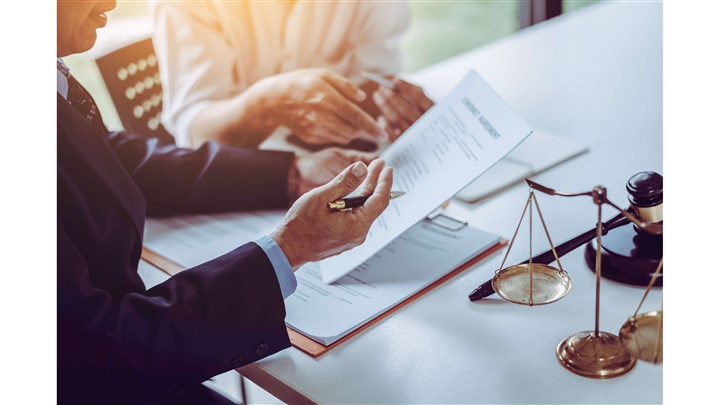 درآمد وکیل پایه یک دادگستری چه قدر است؟ درآمد وکیل پایه یک دادگستری چه قدر است؟