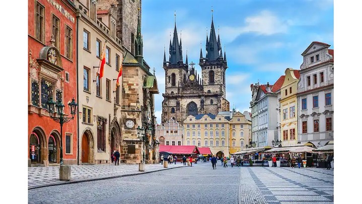 سفری در خاطره فرهنگ، هنر و تاریخ