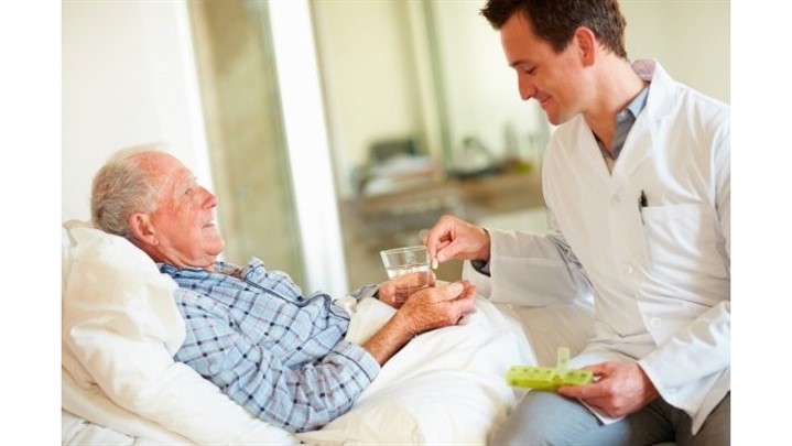 مزایای استخدام پرستار در منزل