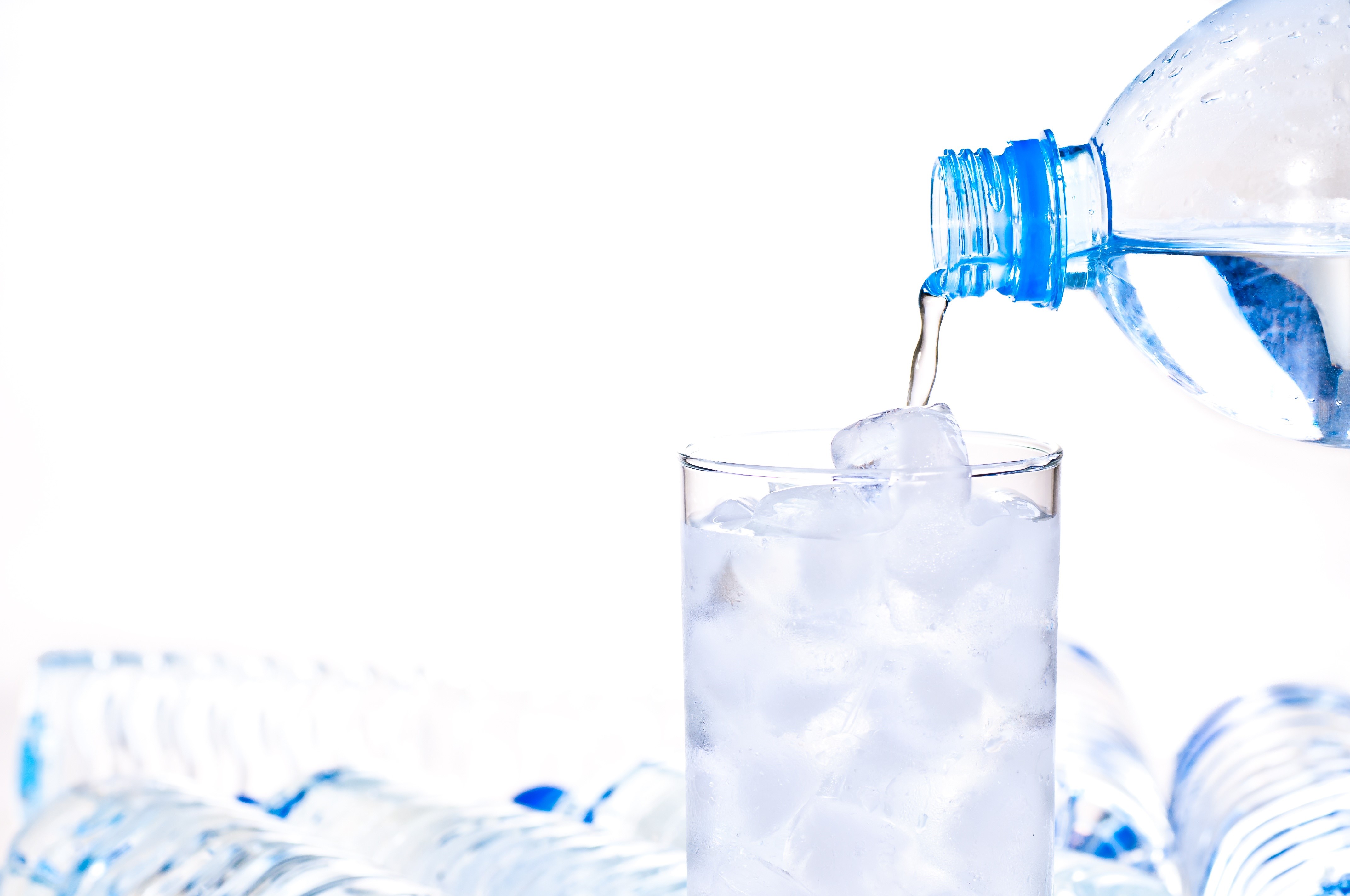 نقش مهم نوشیدن آب در سلامت جامعه 