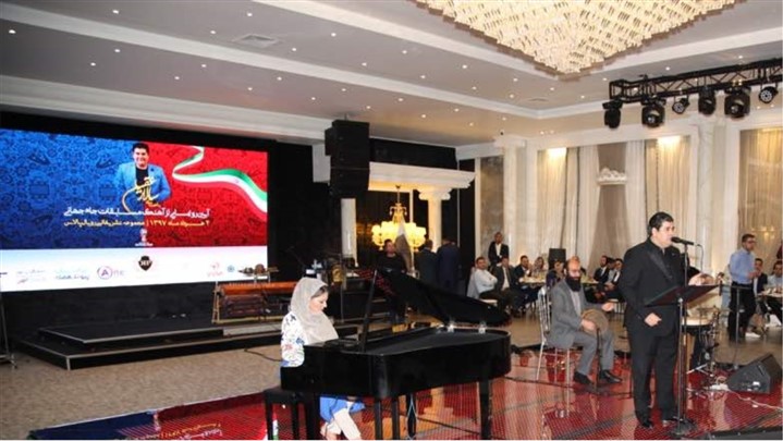 در میهمانی خواننده سرود تیم ملی چه گذشت؟