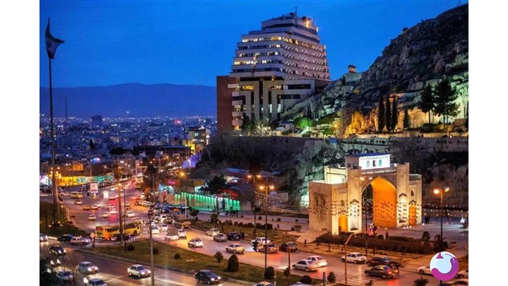 دلیل گرانی عجیب و غریب قیمت تور شیراز در سال 1403 چیست؟