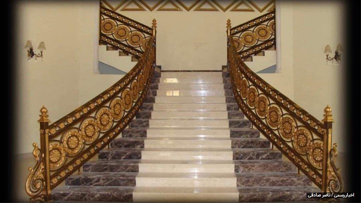 ااستفاده از قطعات فرفورژه تاثیر فراوانی در طراحی نرده راه پله گرد دارد. ااستفاده از قطعات فرفورژه تاثیر فراوانی در طراحی نرده راه پله گرد دارد.