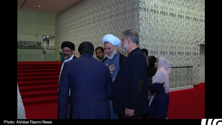 از همه جا برای شهدای غواص آمدند از همه جا برای شهدای غواص آمدند