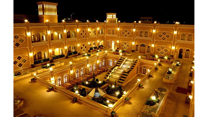 تجربه اقامت در هتل های اصفهان