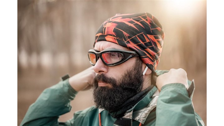 کدام دسته از عینکهای آفتابی برای آقایان مناسب است؟ کدام دسته از عینکهای آفتابی برای آقایان مناسب است؟