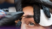 تقویت و زیبایی ابروهای کاشت شده