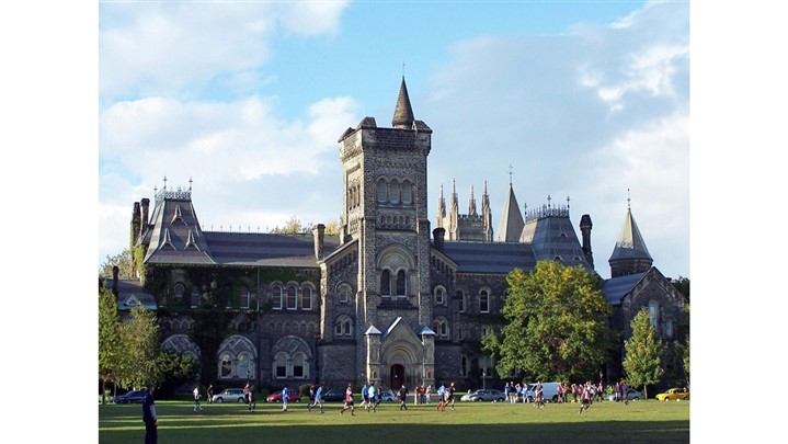 مشکلات دانشجویان ایران در کانادا