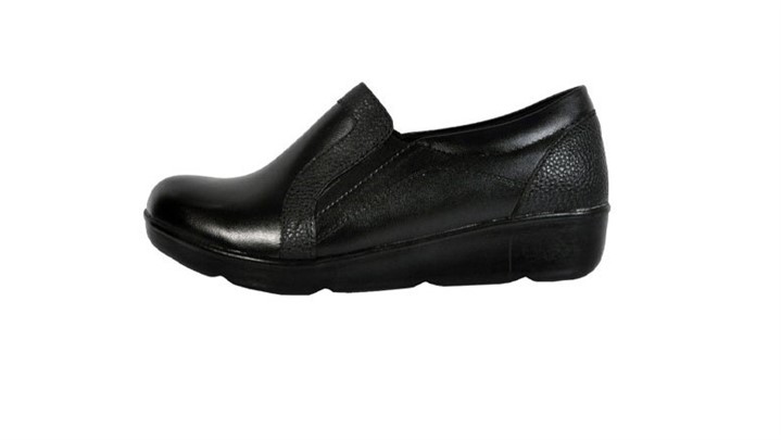 کفش طبی ارتوپدی چه ویژگی‌هایی باید داشته باشد؟