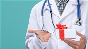 هدیه روز پزشک؛ بهترین ایده‌ها برای قدردانی از سپیدپوشان
