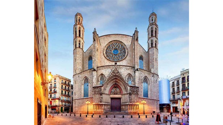 نیکا گشت، شاهراه هوایی اتصال به جهان