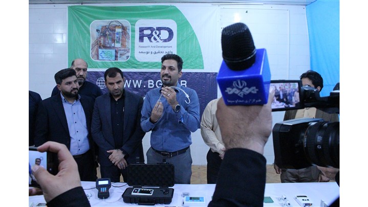 رونمایی از دستگاه خلوص سنج اکسیژن و دستگاه کنترل کننده هوشمندکاف لوله تراشه