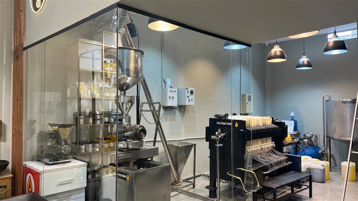 روغنکده بکلی، مرجع تخصصی خرید انواع روغن های گیاهی و کره های آجیلی