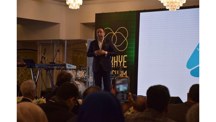 رونمایی از برند جدید بازار فرش سرای ابریشم در هتل اسپیناس پالاس