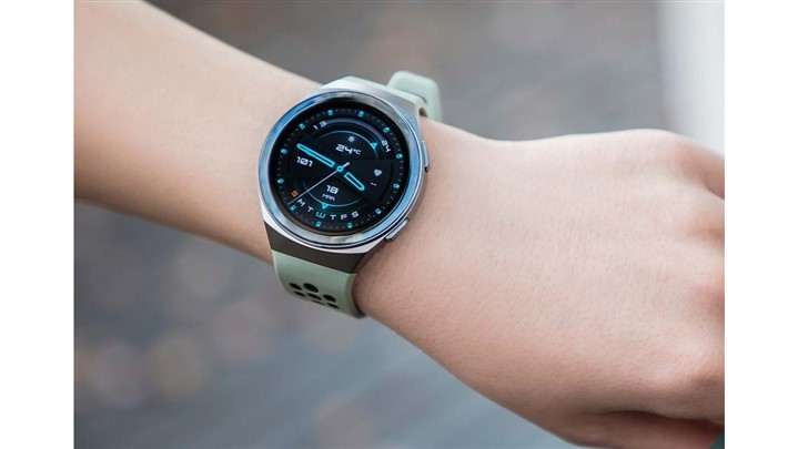 چرا ساعت هوشمند Huawei Watch GT 2e همراهی ایده‌آل است