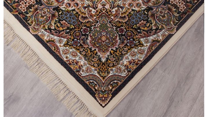 فرش اکریلیک چیست و چه ویژگی‌هایی دارد؟