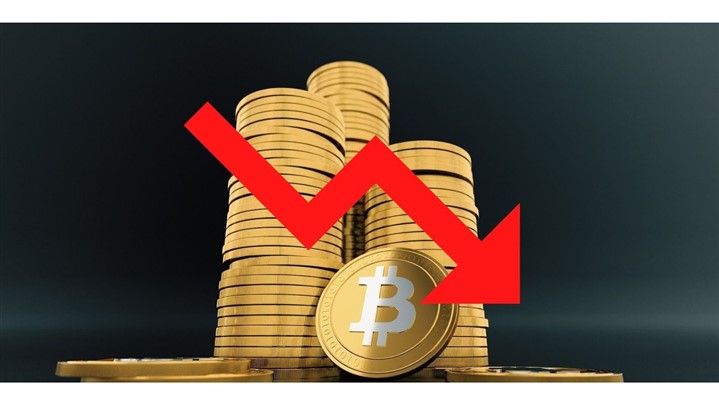 آیا آینده‌ای تاریک در انتظار بیت کوین است؟ (با توجه به ریزش های اخیر)