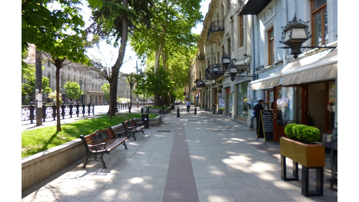 سفر خانوادگی به تفلیس: برنامه‌ها و جاذبه‌های مناسب