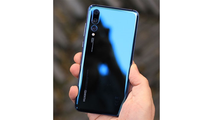 انتخاب میان دو پرچمدار