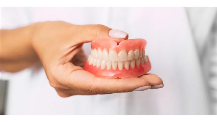 با ارزان ترین روش جایگزینی دندان از دست رفته آشنا شوید