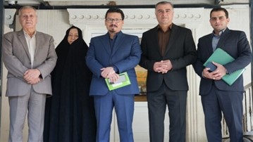 حضور معاون آموزش و پرورش در موسسه سفیر حضور معاون آموزش و پرورش در موسسه سفیر
