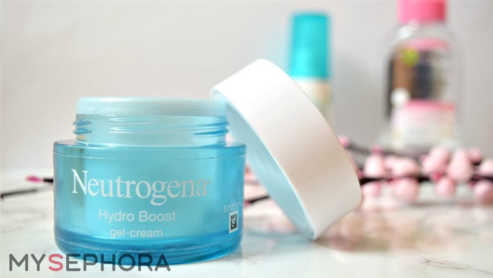 بهترین کرم آبرسان و روشن کننده پوست