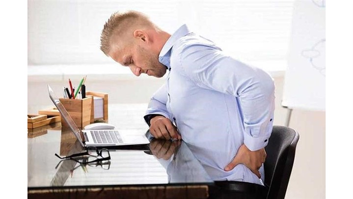 طرز صحیح نشستن افراد دارای دیسک کمر در محیط کار