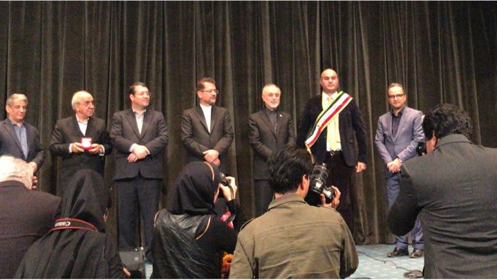 دکتر مهدى جبرائیلى مدیر برتر و چهره‌ى ماندگار شد