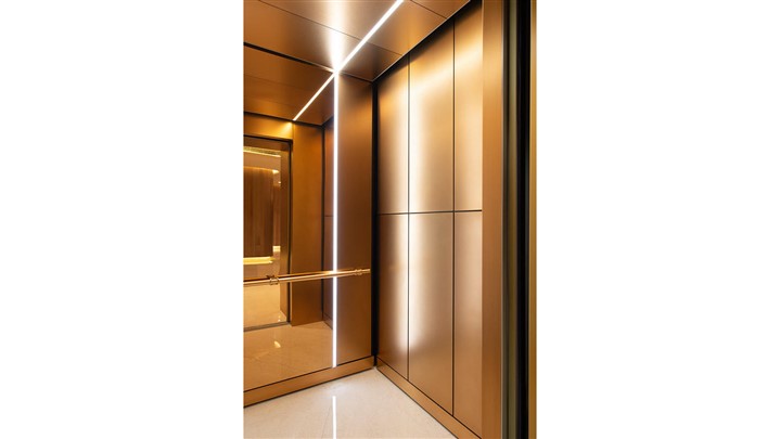 کفپوش کابین آسانسور + انواع، مزایا و معایب کفپوش کابین آسانسور + انواع، مزایا و معایب