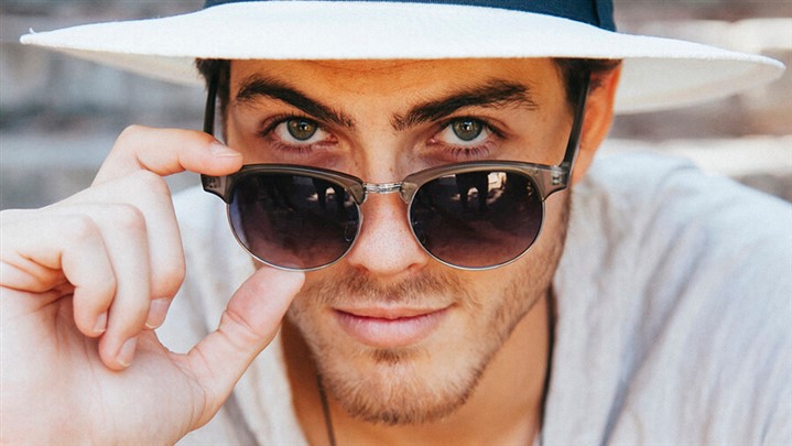 خرید عینک قسطی از آرکوشاپ: دسترسی آسان به انواع عینک آفتابی، طبی و ورزشی