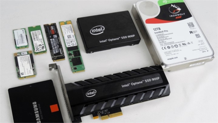 هارد NVMe چیست و چرا باید سرور شما از آنها استفاده کند؟ هارد NVMe چیست و چرا باید سرور شما از آنها استفاده کند؟