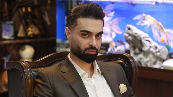 مروری بر رزومه ماکان آریا پارسا