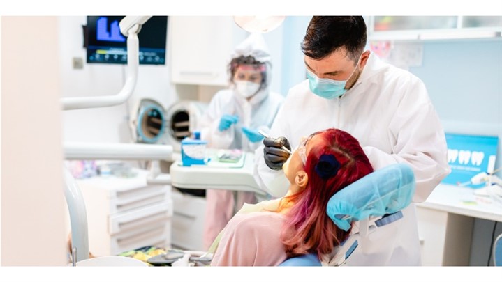 بهترین متخصص ارتودنسی در شهر شما: چگونه او را پیدا کنیم؟