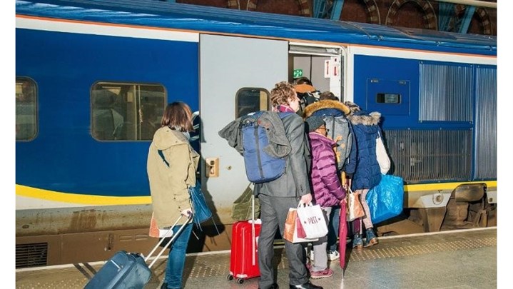 رزرو بلیط قطار به سراسر ایران در فلای‌تودی