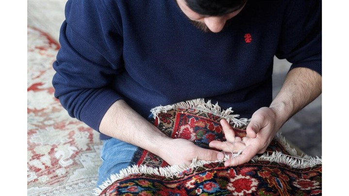 ترمیم فرش در قالیشویی‌ها چگونه انجام می‌گیرد؟