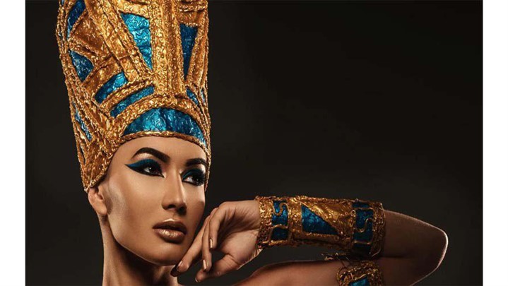 روایت باورنکردنی تاریخ، از لوازم آرایش به زبان موتنرو روایت باورنکردنی تاریخ، از لوازم آرایش به زبان موتنرو