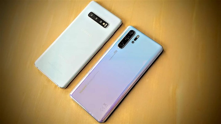 چرا گوشیHuawei P30 Pro انتخاب بهتری نسبت به سامسونگ اس ۱۰ پلاس است؟