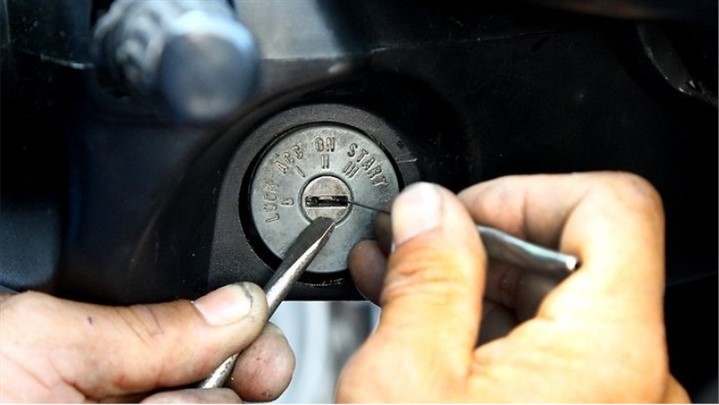 کارآفرینی فوق العاده در فنی کارا؛ مغازه و تبلیغات شما تامین میشود!