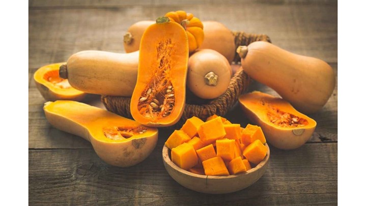 چگونه لکه کدو حلوایی را از روی فرش پاک کنیم؟