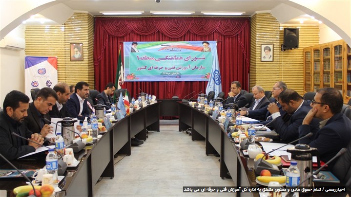 جامعه کنونی دچار فقر فرهنگ مهارتی است و باید در جهت رفع آن تلاش نمود جامعه کنونی دچار فقر فرهنگ مهارتی است و باید در جهت رفع آن تلاش نمود