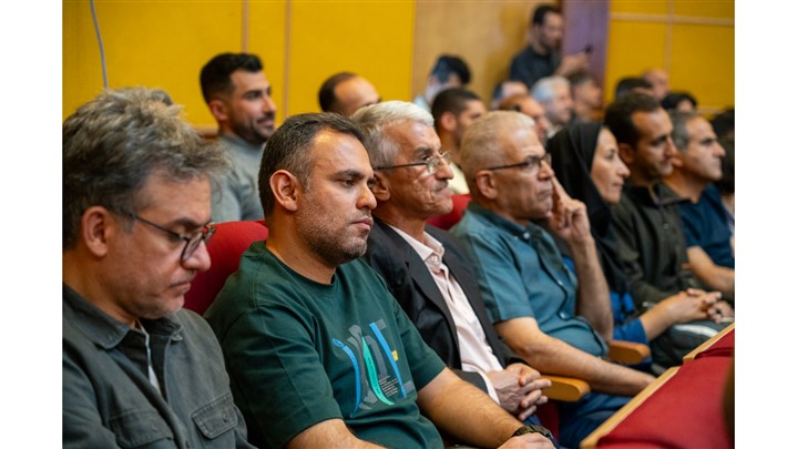 تقدیر از تیم گشایش مسیر «چهل‌سالگی» باشگاه کوهنوردی تهران