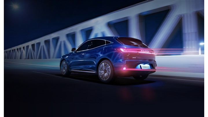 فروش خودروی SERES SF5 هوآوی؛ ورود هوآوی به بازار خودروهای الکتریکی هوشمند