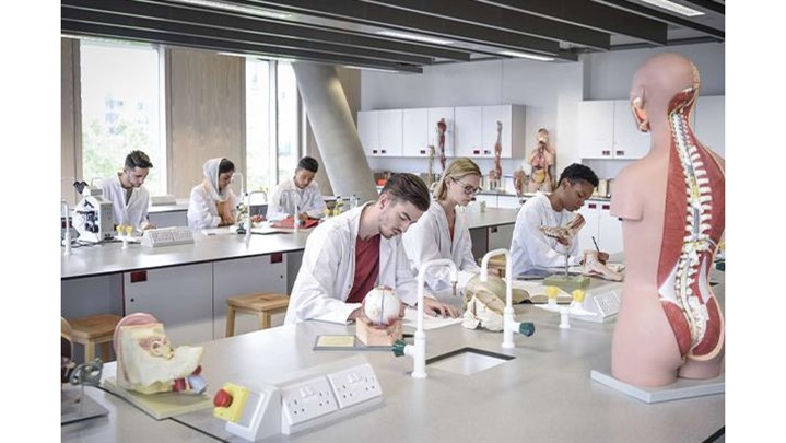 لیست بهترین دانشگاه‌های ترکیه برای پزشکی؛ ۱۰ دانشگاه محبوب ایرانیان