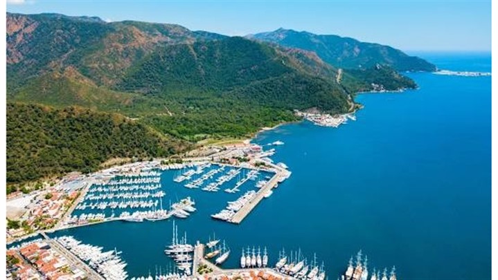 تور مارماریس با شباویز پرواز؛ سفری بهشتی به قلب سواحل مدیترانه