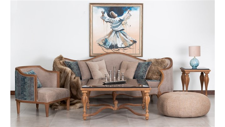 یکی از بخش‌های اصلی طراحی داخلی برای هر خانه، انتخاب مبلمان است